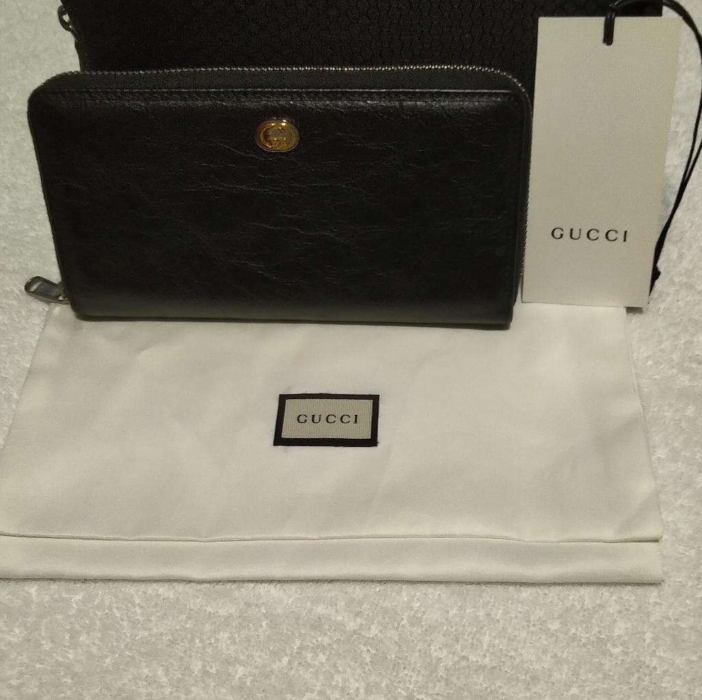 Brand New With Tags Authentic Gucci Black Zip Wallet